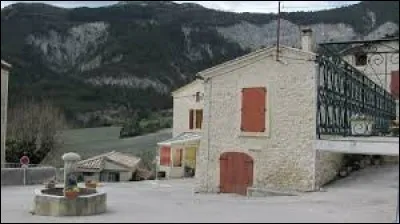 Je vous propose une balade dans le parc naturel régional du Vercors, à Ponet-et-Saint-Auban. Nous sommes en Auvergne-Rhône-Alpes, dans le département ...