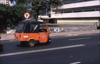 O se trouve ce taxi ?