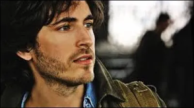 Il se prénomme Mickaël et il chantait ''L'horloge tourne'' . Quel patronyme partage-t-il avec un célèbre peintre espagnol ?