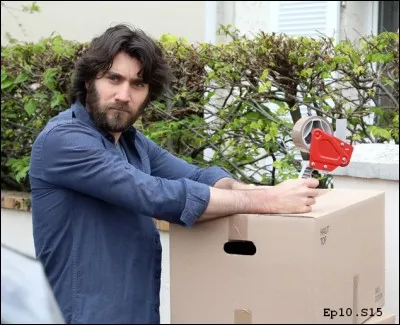 Qui est le réalisateur de l'épisode "Justicières" ?