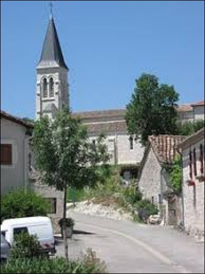 Notre balade du week-end commence à Belfort-du-Quercy. Commune d'Occitanie, dans le parc naturel régional des Causses du Quercy, elle se situe dans le département ...