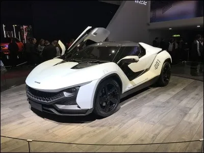 Allons toujours plus à l'est, nous avons changé de continent et on se retrouve en Inde. Quel est cette voiture sportive indienne ?