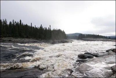 De quel clan sont les parents des deux soeurs ?