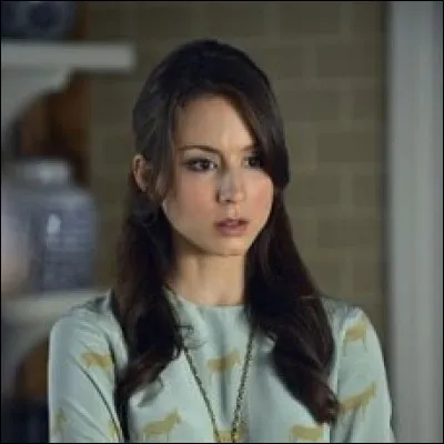 [Saison 4]

Chez qui Spencer vit-elle ?