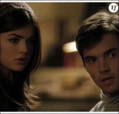 [Saison 2]

Quand Aria et Ezra ont-ils leur "first time" ?