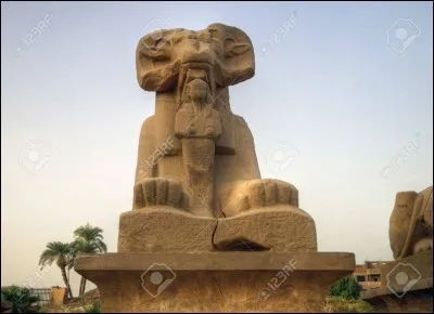 À quel endroit a-t-on pratiqué pour la première fois les écritures ?