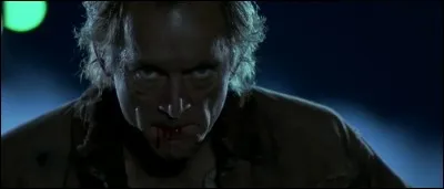 Avant d'être le Bishop de la saga "Alien", il incarnait Jesse Hooker, le chef de la bande de vampires de ce film.
Son nom est :