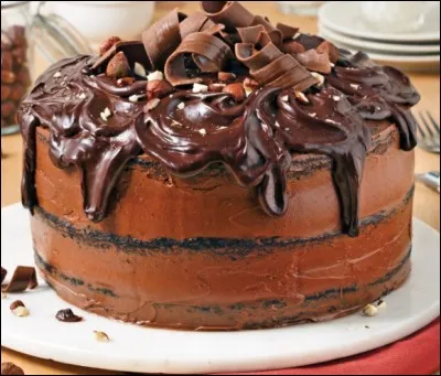 Lors de l'anniversaire de Vincent, qui se prend du gâteau au chocolat en pleine face ?