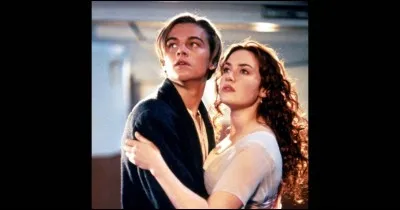 Que dit Rose à Jack sur le pont quelques secondes avant la collision ?