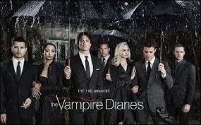 En parlant de séries ; aimes-tu « Vampire Diaries » ?