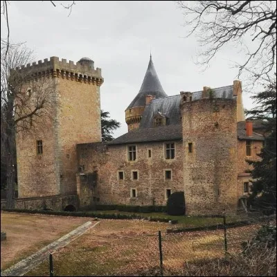 Quel château se trouve à Loisin ?