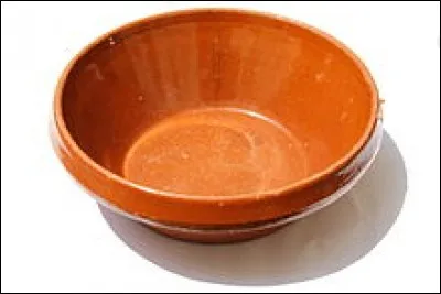 Comment appelle-t-on ce récipient en terre cuite, en forme de cône tronqué, à l'origine du célèbre cassoulet ?