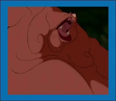 Quelle ville grecque le cyclope piétine-t-il dans « Hercule » ?