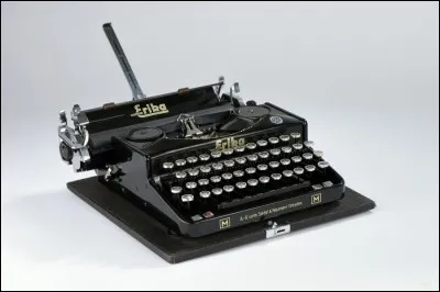 Quelle est cette machine souvent utilisée par les écrivains ?