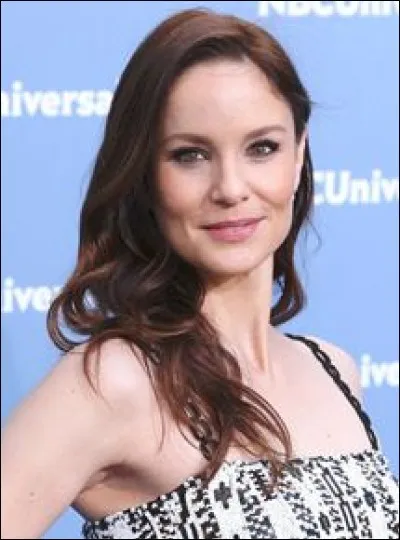 Comment s'appelle l'actrice qui incarne Lori Grimes ?