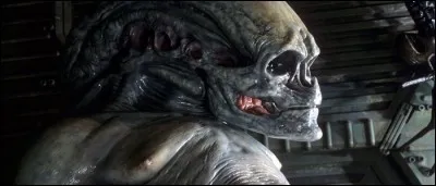 Dans quel film de la saga "Alien" le monstre a-t-il une apparence humanoïde ?