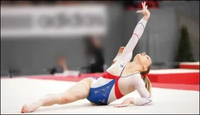 Combien y a-t-il d'agrès féminins ?