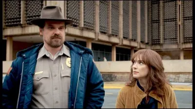 Tu aperçois Hopper par hasard pour la première fois :