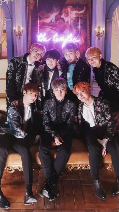 Qui perd ses ailes dans le MV de "Blood Sweat and Tears" ?