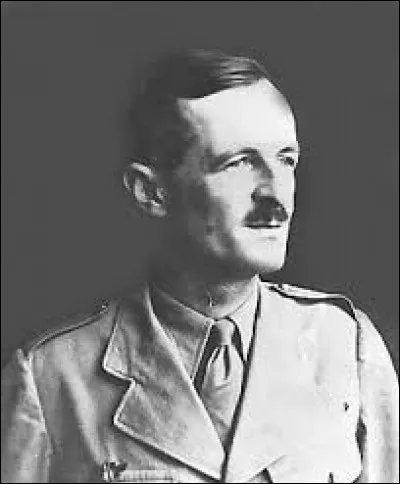 Novembre 1947 : ''Leclerc'' était le pseudonyme d'un éminent personnage pendant la Seconde Guerre mondiale. Quel est son nom ?