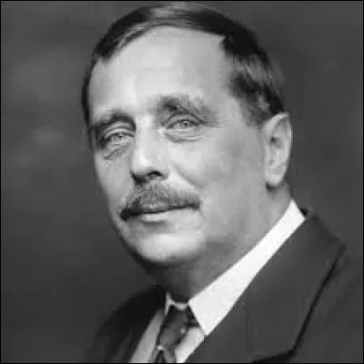 Août 1946 : ''La Machine à explorer le temps'' , ''L'Île du docteur Moreau'' et ''L'Homme invisible'' sont des romans qui ont fait de Herbert G. Wells le père de la science-fiction. Qui incarnait le personnage principal de ''La Guerre des mondes'' dans le film de Steven Spielberg en 2005 ?