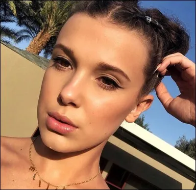 A quel âge a-t-elle commencé à être remarquée dans la comédie ?