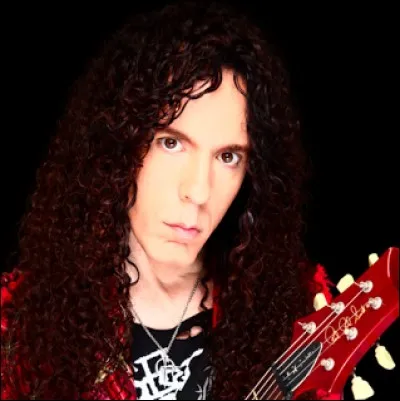 Qui est ce guitariste soliste de Megadeth ?