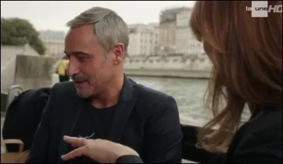 La bague "Made in Marquand" est un souvenir de leur voyage ethnique au...