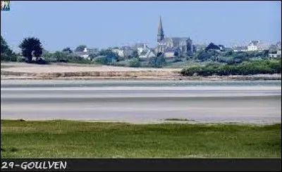 Petit tour en Bretagne, à Goulven. Commune de l'arrondissement de Brest, elle se situe dans le département ...