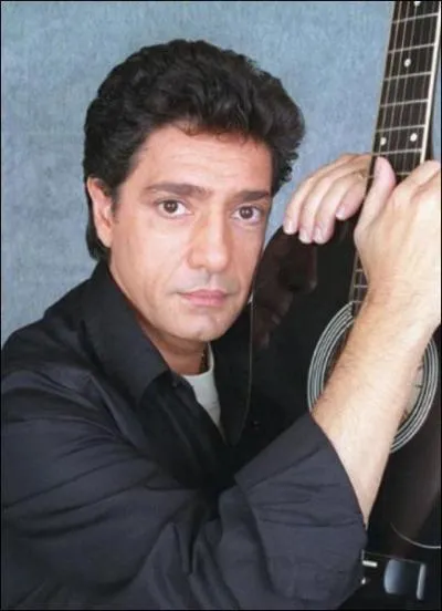 De son vrai nom Francesco Barracato, trop long  mettre sur les disques ...