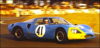 En 1966 c'est la première participation de ce constructeur. Elle se solde par un échec : les trois voitures engagées abandonnent. De quelle voiture s'agit-il ?