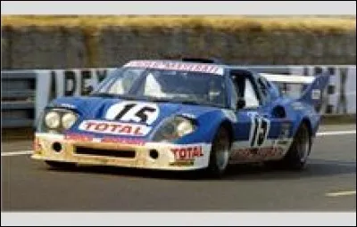 Ce constructeur participe aux 24 heures de 1970 à 1975. Il obtient une 8e place en 1974 et la 2e en 1975. Quel est ce constructeur ?