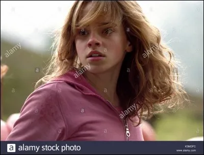 De quel personnage sauve-t-elle Harry ?