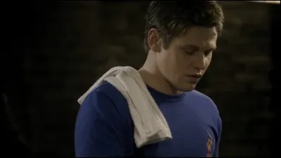 Quel est le nom du célèbre bar de Mystic Falls ?