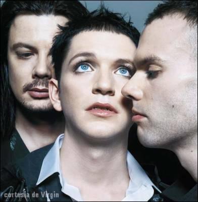 Comment s'appelle le chanteur du groupe anglais Placebo ?