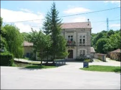 Nous sommes maintenant dans le Grand-Est, à Dompierre-aux-Bois. Petit village de 41 habitants, dans le parc naturel régional de Lorraine, il se situe dans le département ...