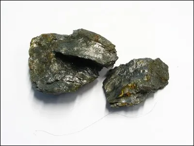 Le carbone est le quatrième élément...