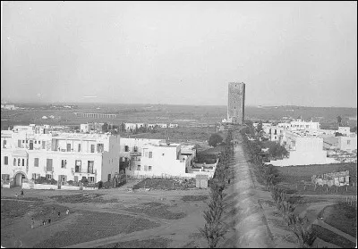 D'où vient le nom de la tour Hassan ?
