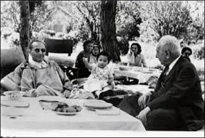 En quelle année le roi Mohamed V fut exilé à Madagascar ?