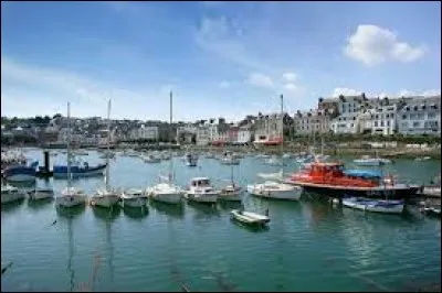 Comment se nomment les habitants de Douarnenez (Finistère) ?