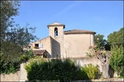 Vous avez sur cette image la chapelle Notre-Dame de Saint-Laurent-du-Verdon. Commune de la région P.A.C.A., dans l'arrondissement de Forcalquier, elle se situe dans le département ...