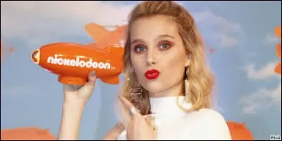 Par quoi a-t-elle commencé sa carrière ?