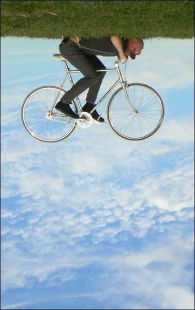 Quel était le nom de la première bicyclette rudimentaire ?