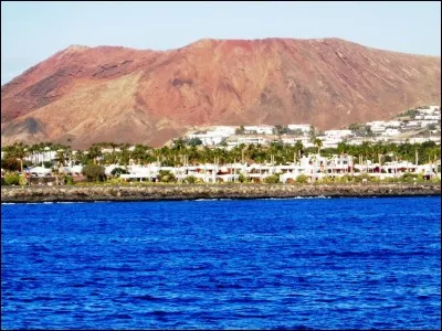 Vrai ou faux. Légalement, pour pouvoir exercer le métier de guide culturel, il est requis de maîtriser au moins une langue vivante étrangère.