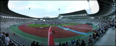 Comment s'appelle le stade du Paris FC, deuxième club de football de la ville de Paris ?