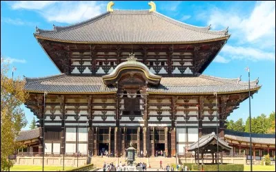 Quel est le nom de Cosmiciste que Sakura-Shirley donne à Harmony ?