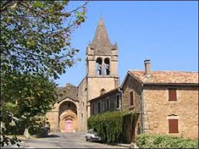 Voici l'église Saint-Victor de Gravières. Commune Ardéchoise, elle se situe dans l'ancienne région ...