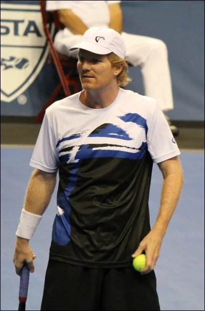 En quelle année l'américain Jim Courier a-t-il perdu la finale du simple messieurs contre l'espagnol Sergi Bruguera ?