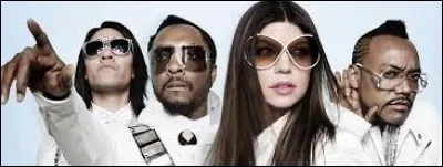 Les Black Eyed Peas ont organisé le plus grand flash mob du monde en faisant participer 21 000 personnes sur ''I Gotta Feeling'' à Chicago. Pour quelle personne ont-ils préparé cet exploit ?