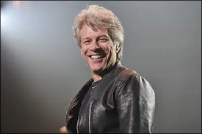 Bon Jovi a sorti ''We Weren't Born to Follow'' . Quel est le prénom du leader qui a donné son nom au groupe ?